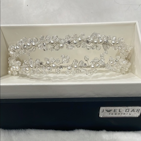 Hair piece - Picture 2 of 2